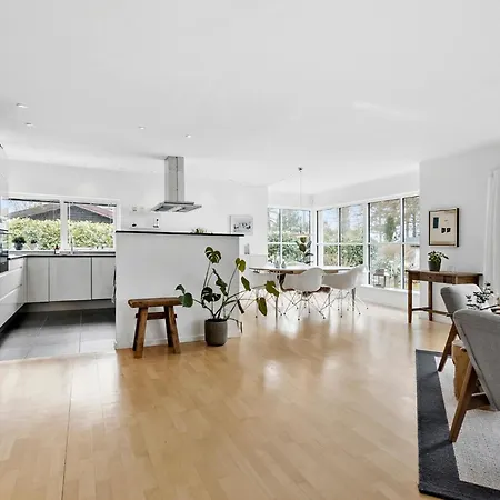 Cozy In With Wifi Ροσκίλντε