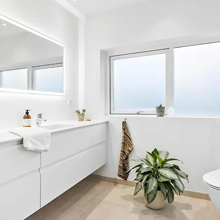 Amazing In With Kitchen Roskilde